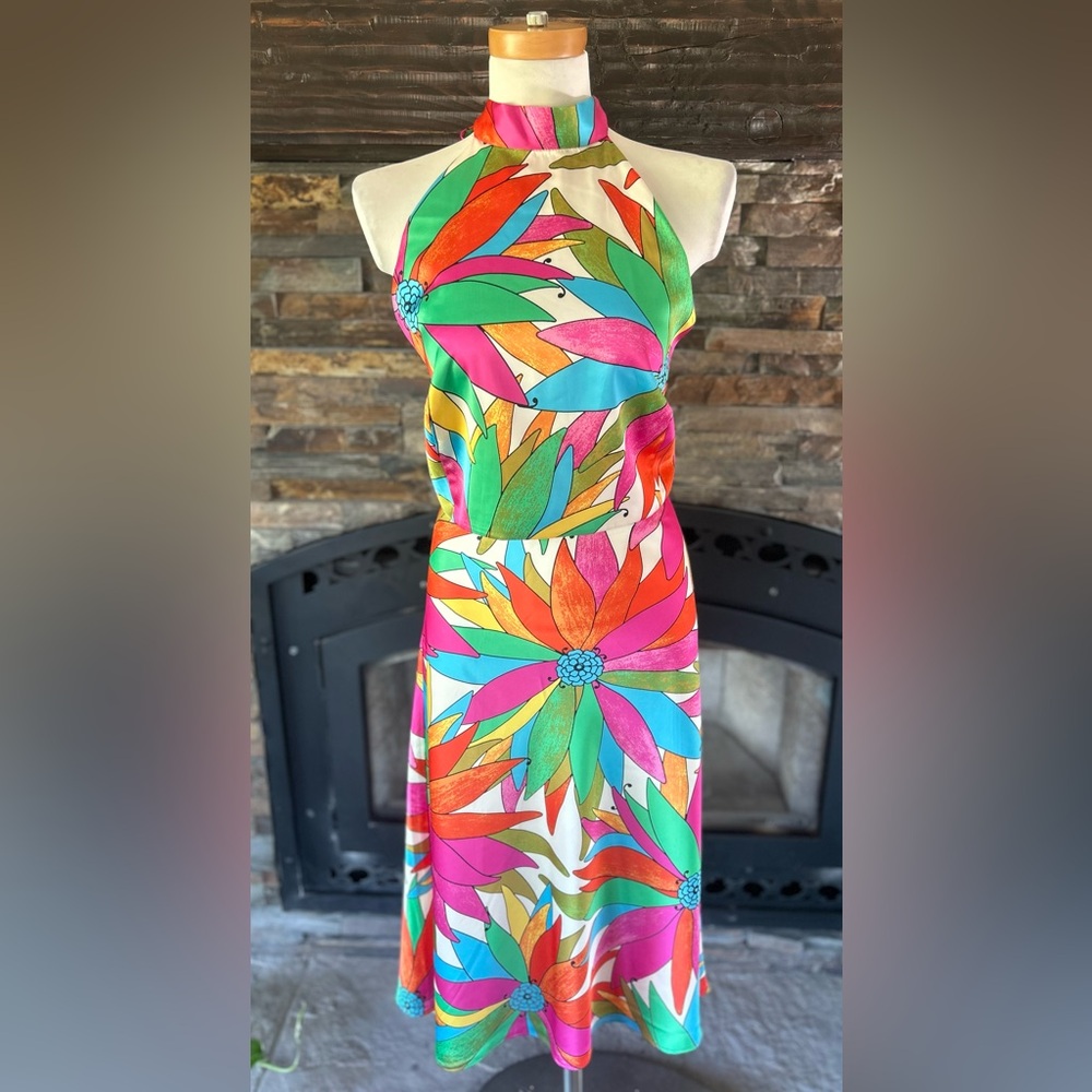 Maison d'Amelie Bold Print‎ Silky Halter Top Skirt Set Large